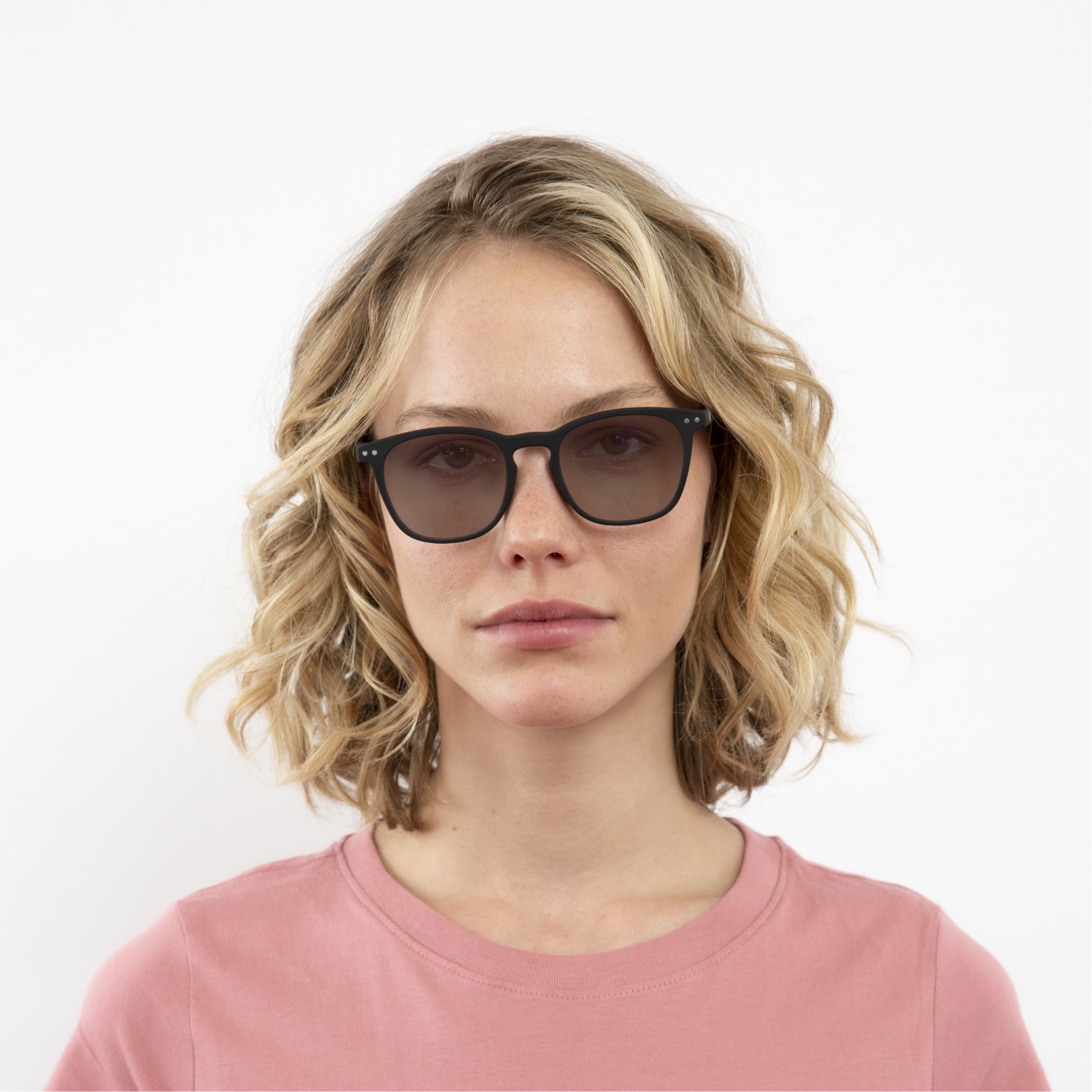 transition-photochromic-glasses-brown-lenses-women-william-black-front