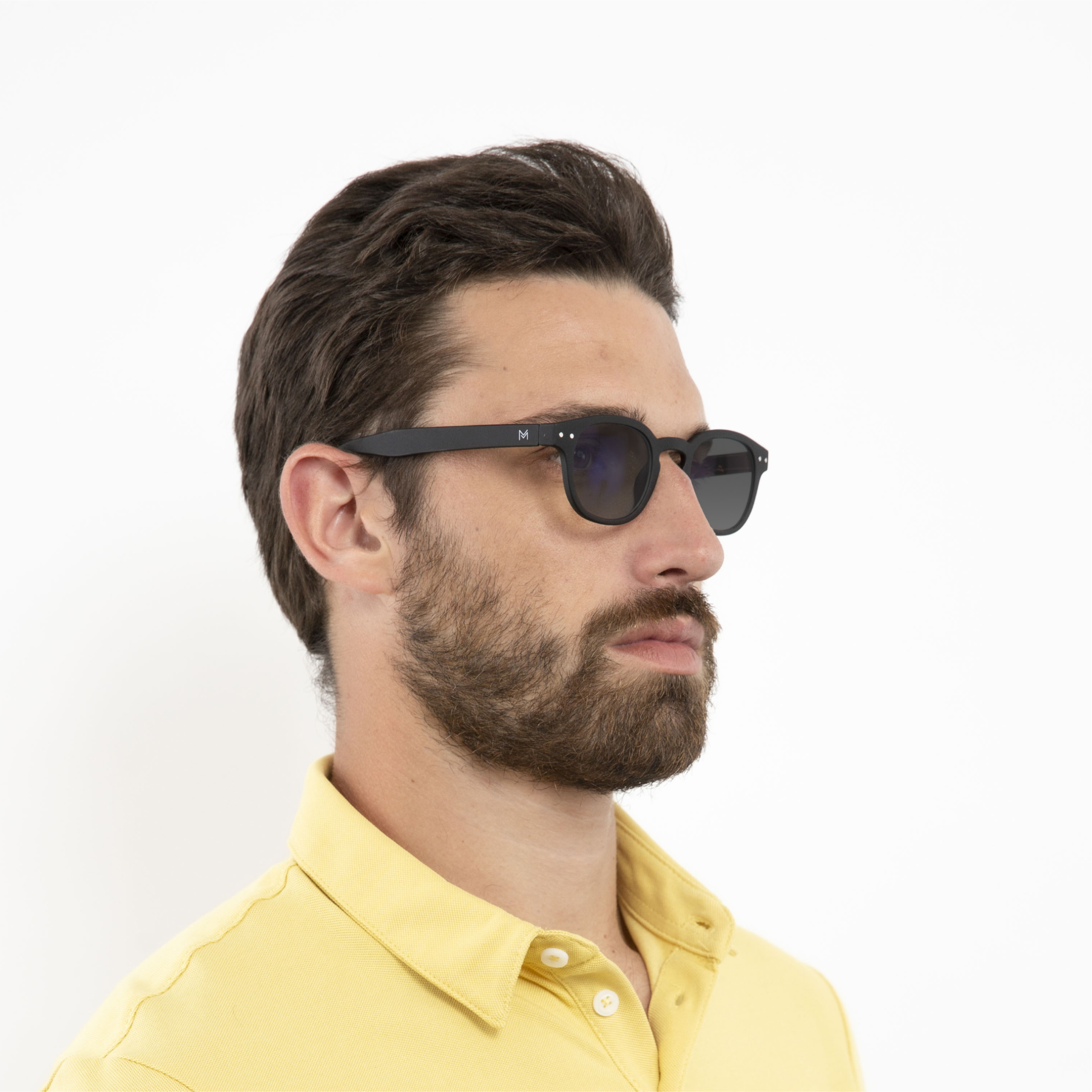 transition-photochromic-glasses-grey-lenses-men-anton-black-profile (2)