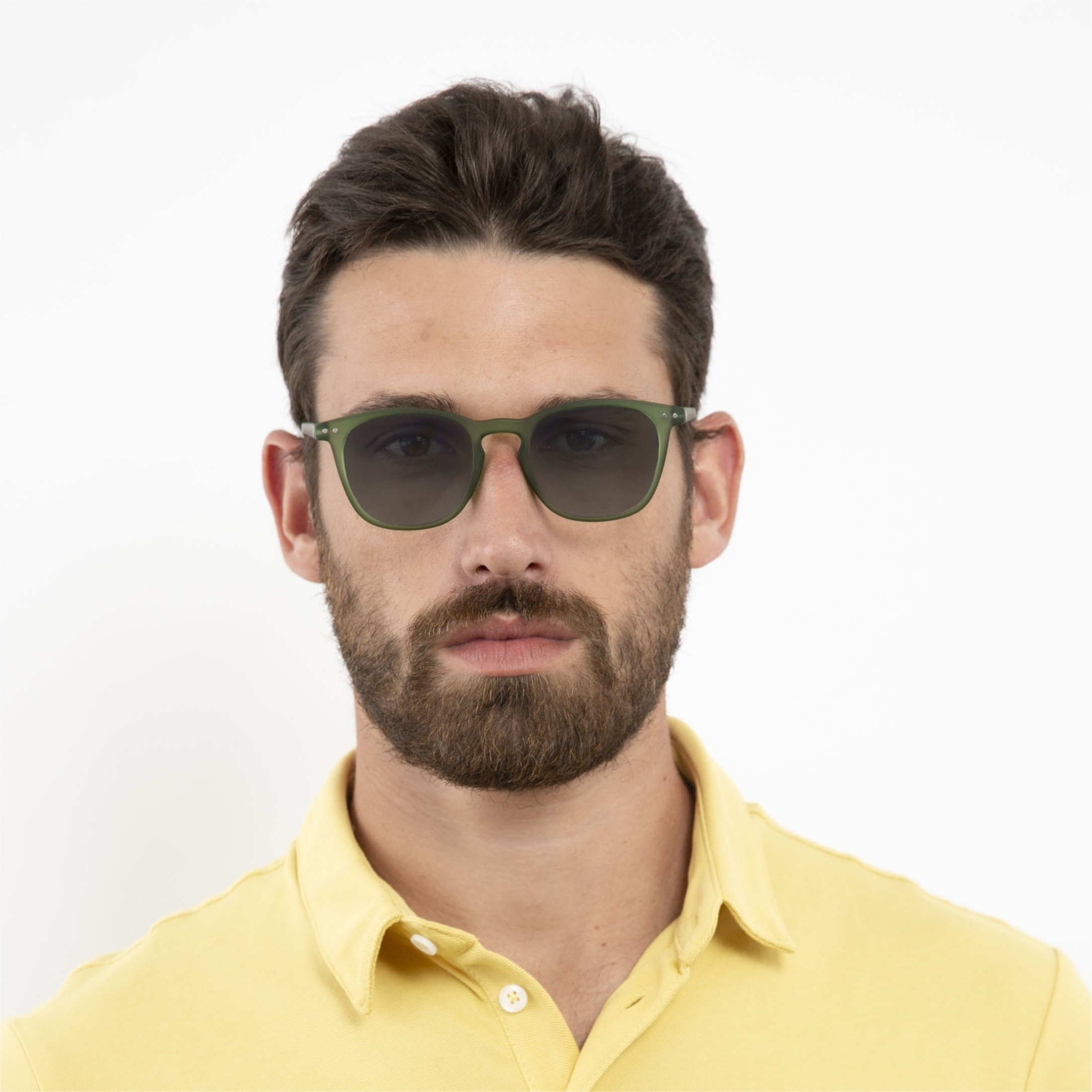 transition-photochromic-glasses-grey-lenses-men-william-green-front